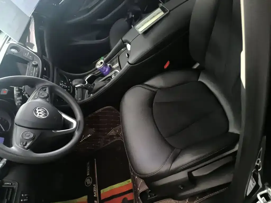 Buick Envision Plus — фото 3