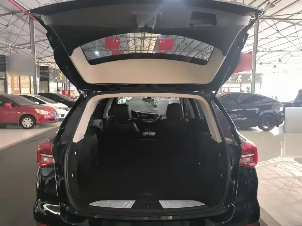 Buick Envision Plus — фото 6
