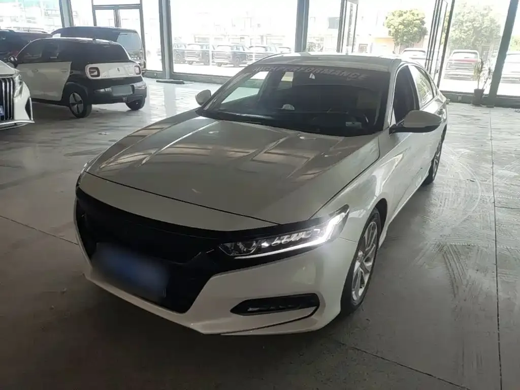 Honda Accord — фото 3