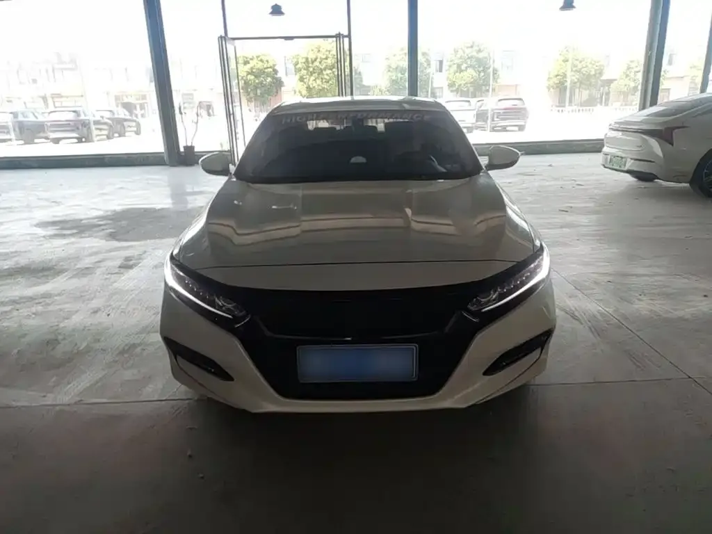 Honda Accord — фото 7