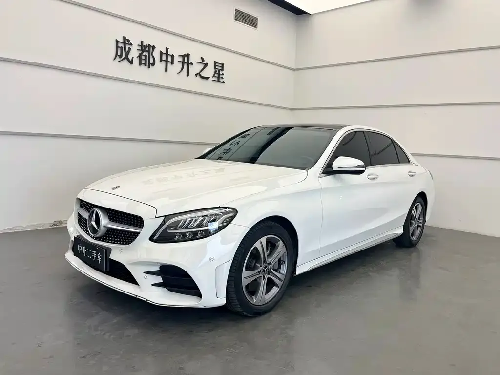 Mercedes-Benz C-Class — фото 1