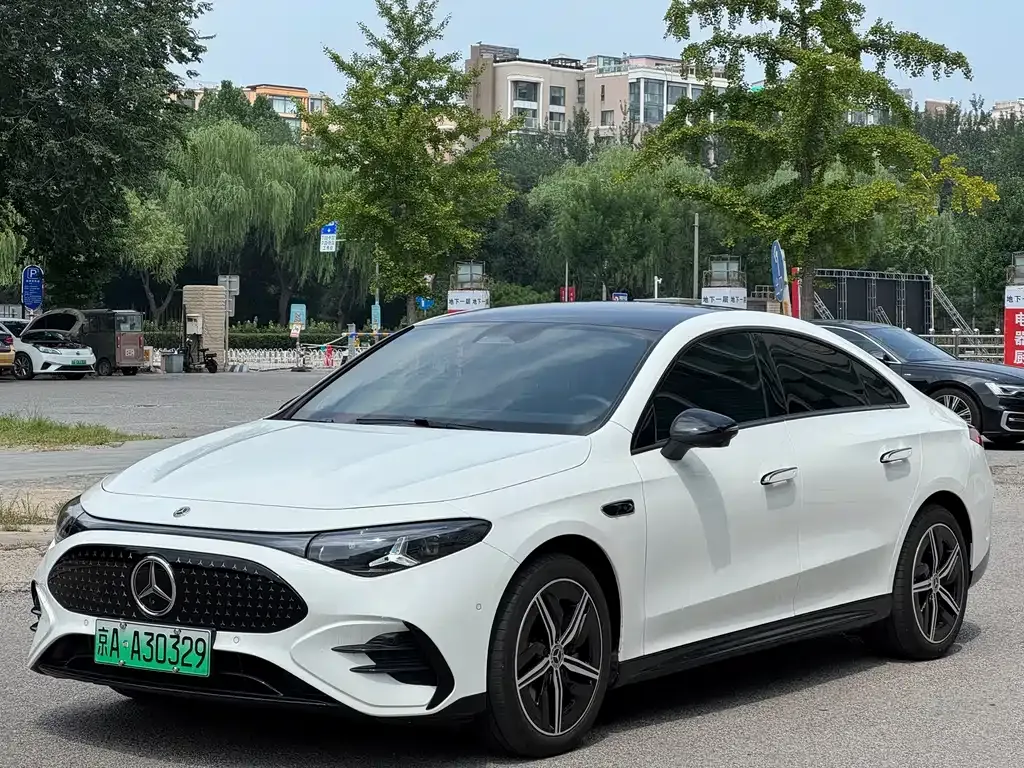 Mercedes-Benz CLA PHEV — фото 1