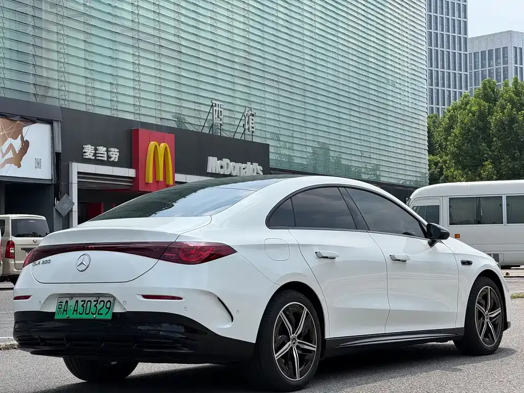 Mercedes-Benz CLA PHEV — фото 10