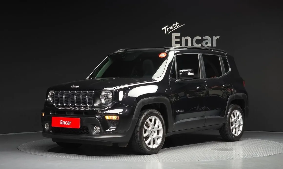 Jeep Renegade — фото 1