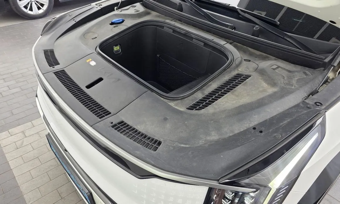 Kia EV9 2024 из KR, фото 10