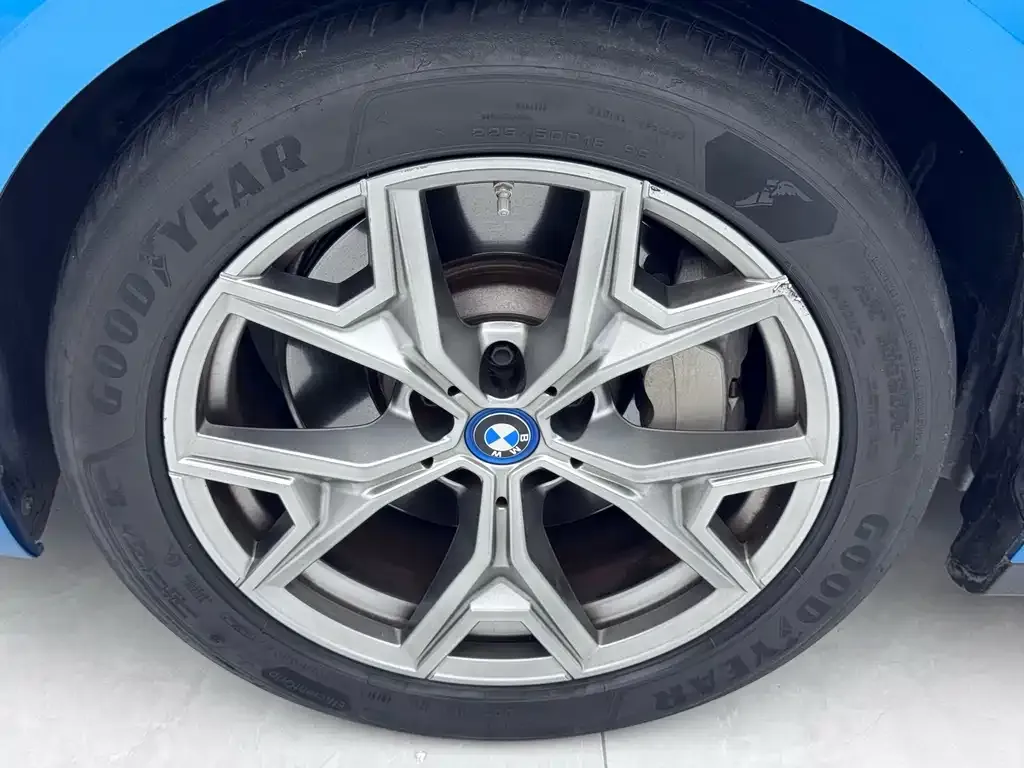 BMW i3 — фото 9