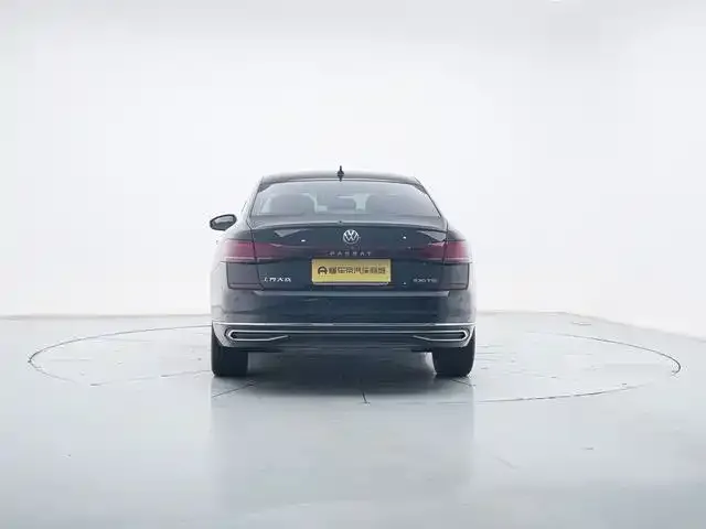Volkswagen Passat — фото 2