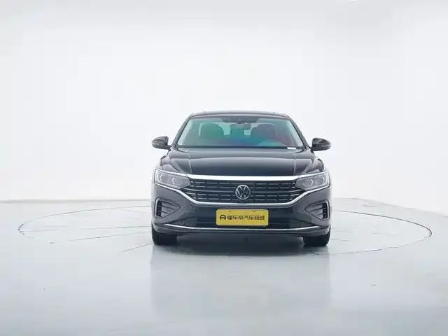 Volkswagen Passat — фото 3