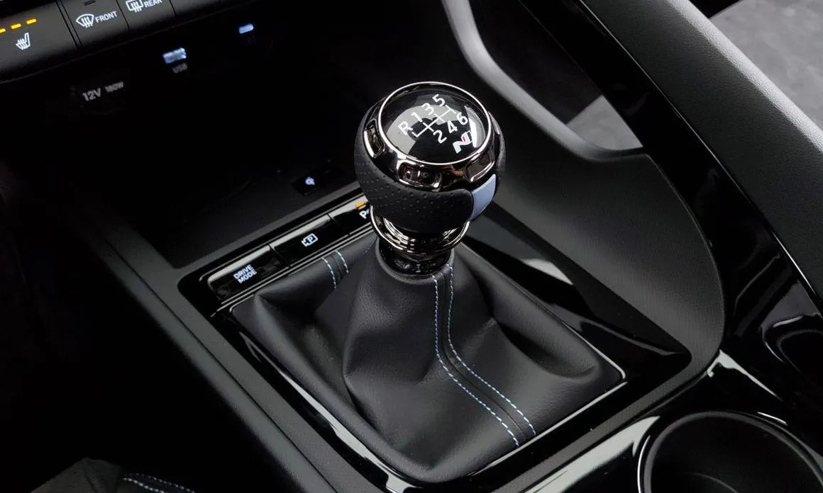 Hyundai AVANTE — фото 2