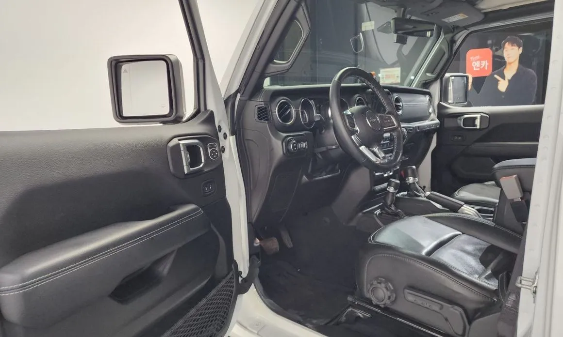 Jeep Wrangler 2022 из KR, фото 3