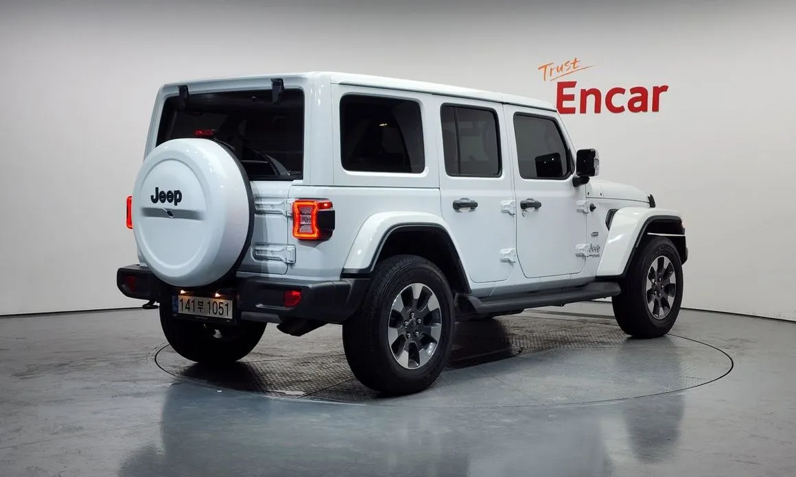 Jeep Wrangler 2022 из KR, фото 9