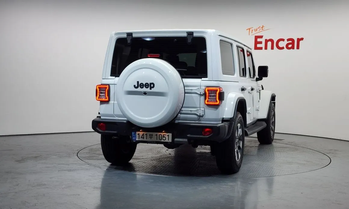 Jeep Wrangler 2022 из KR, фото 2