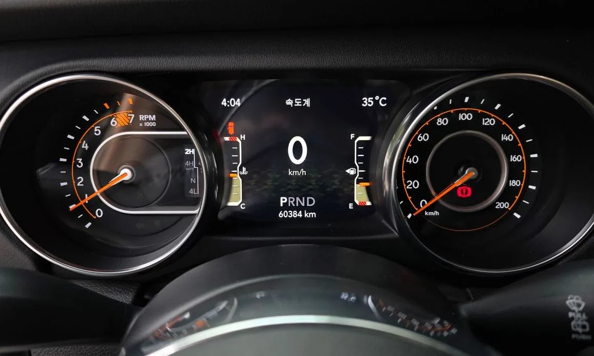 Jeep Wrangler 2022 из KR, фото 10