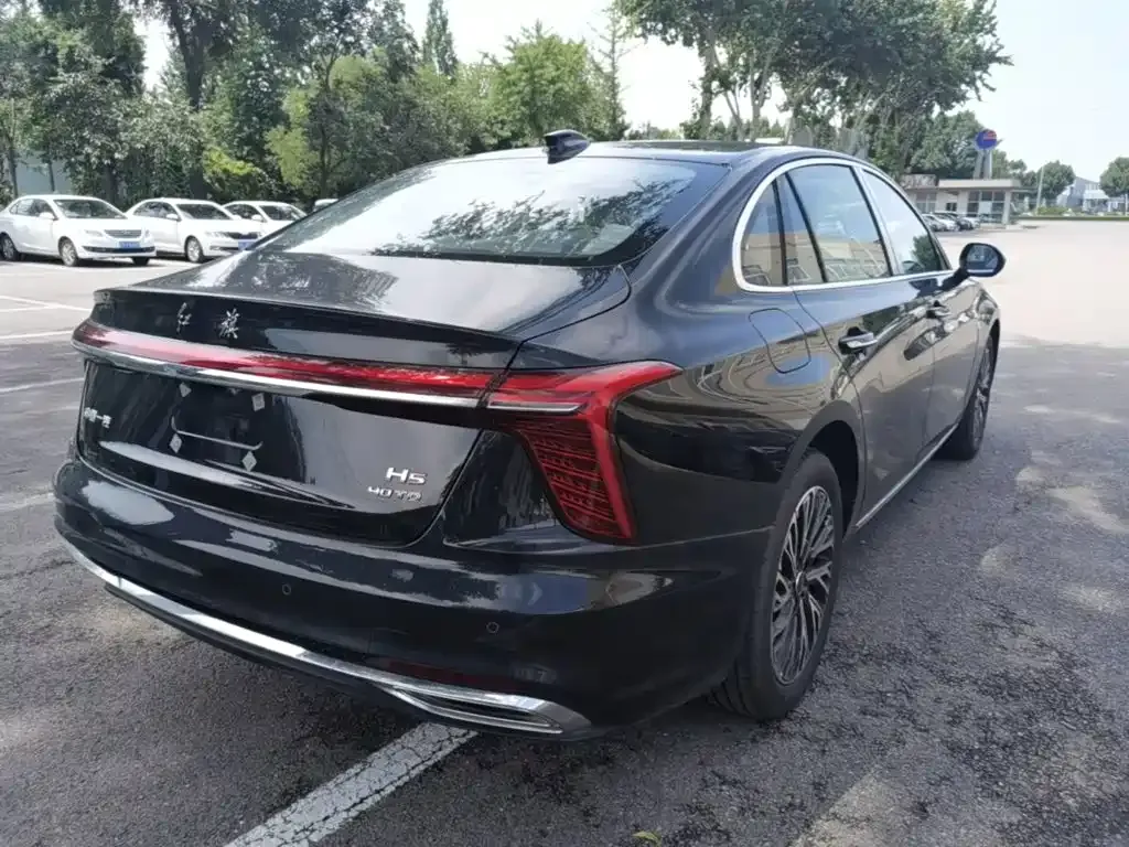Hongqi H5 — фото 10
