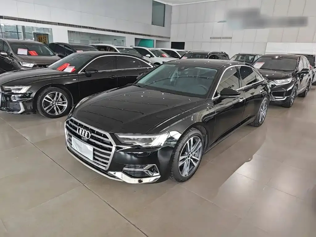 Audi A6L — фото 1