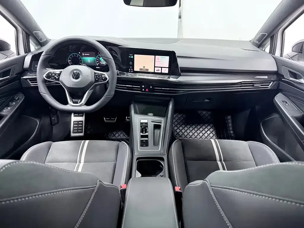 Volkswagen Golf — фото 6