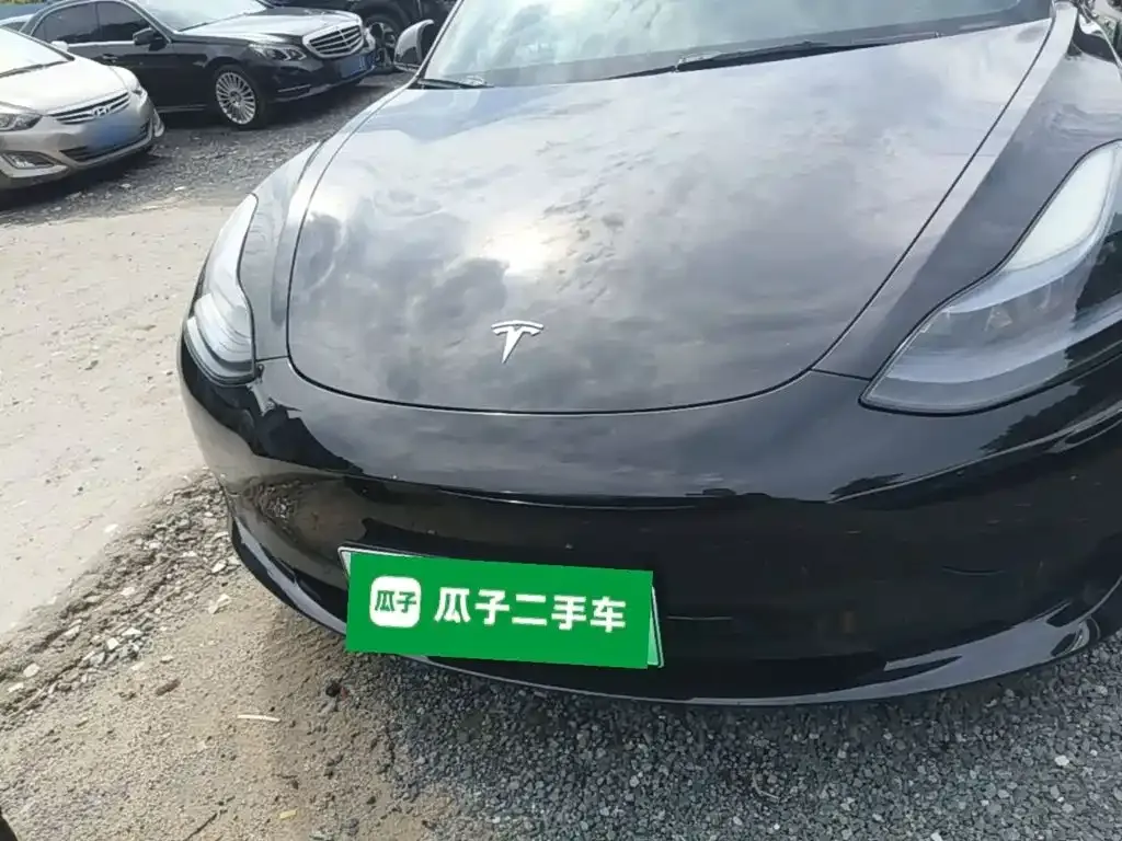 Tesla Model 3 — фото 2