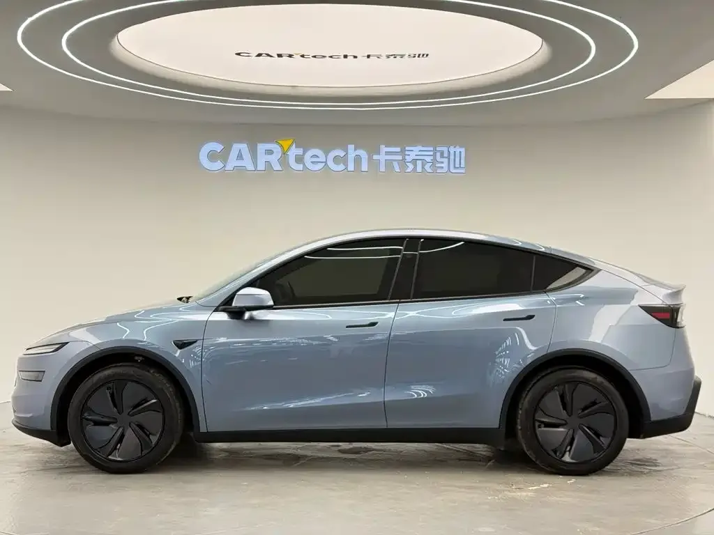 Tesla Model Y — фото 4