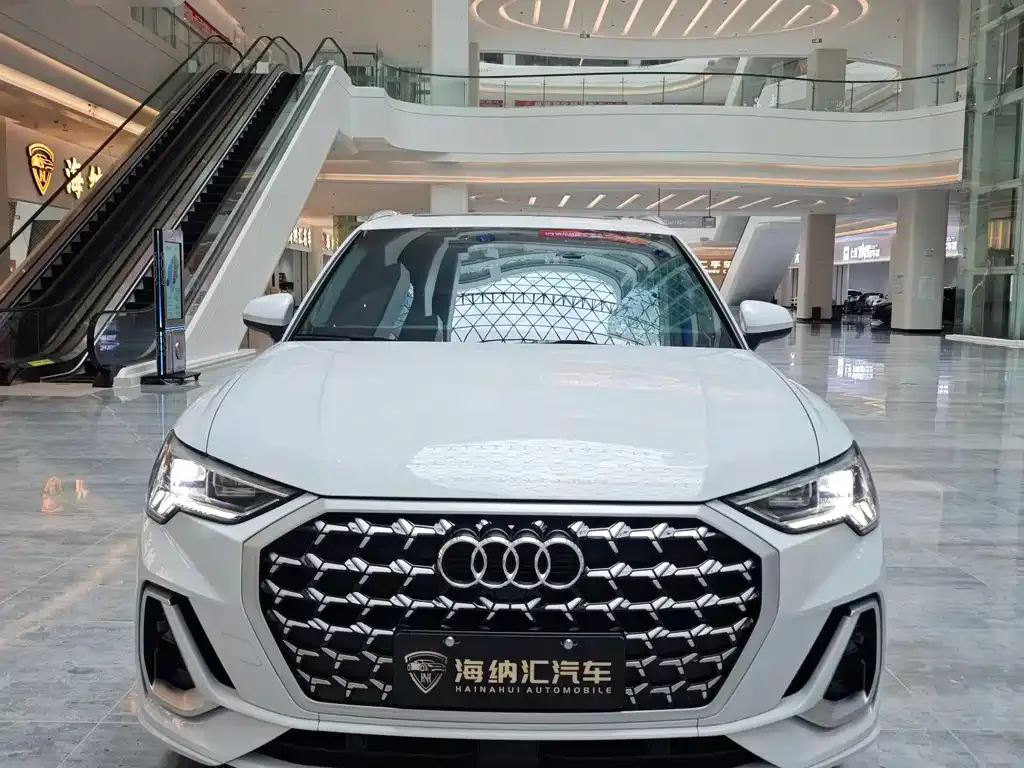 Audi Q3 — фото 5