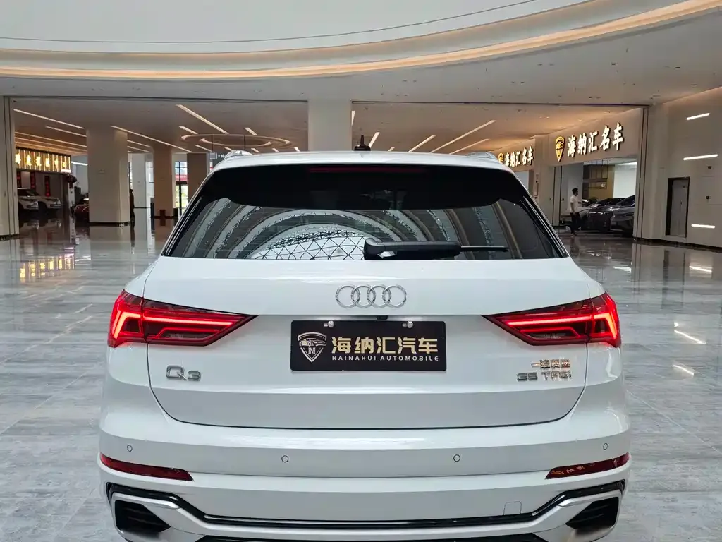 Audi Q3 — фото 6