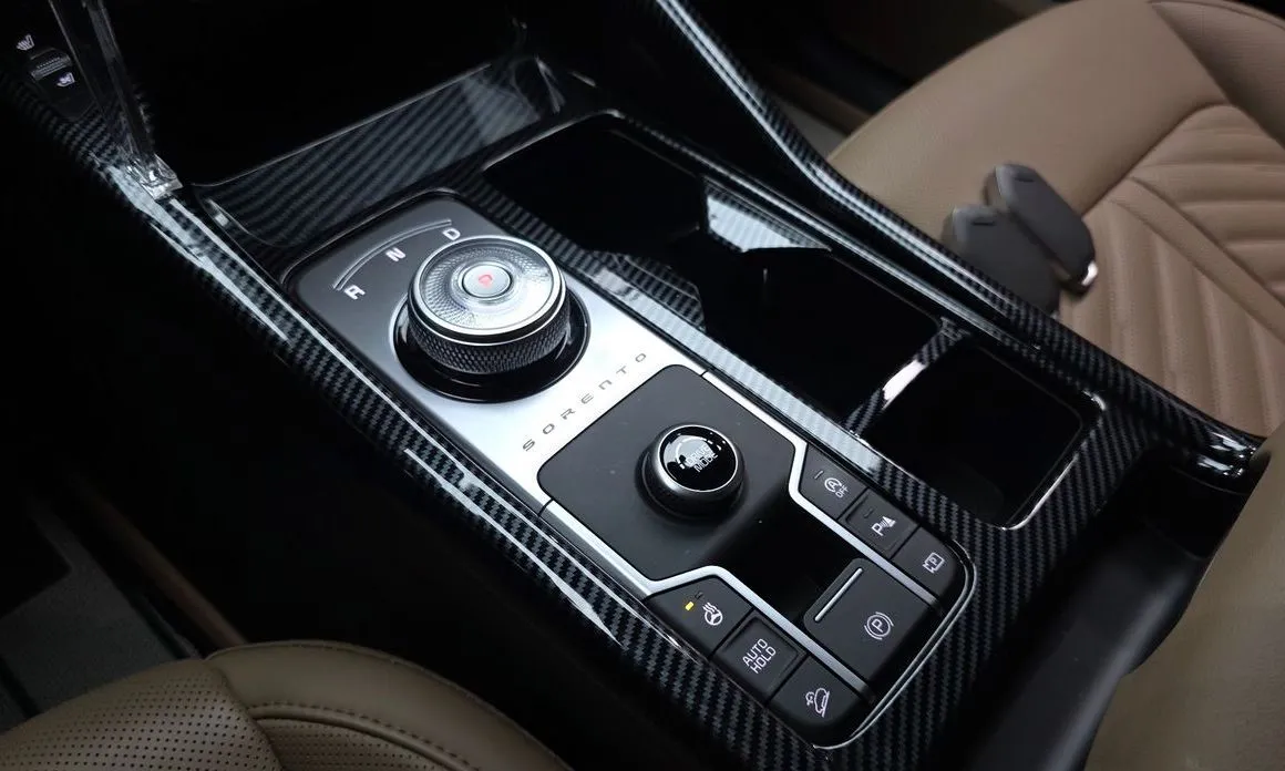 Kia Sorento — фото 4