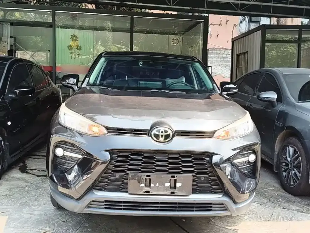 Toyota Wildlander — фото 7