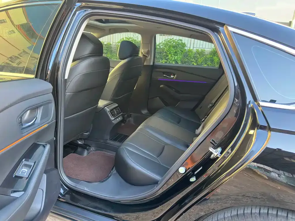 Honda Accord — фото 3