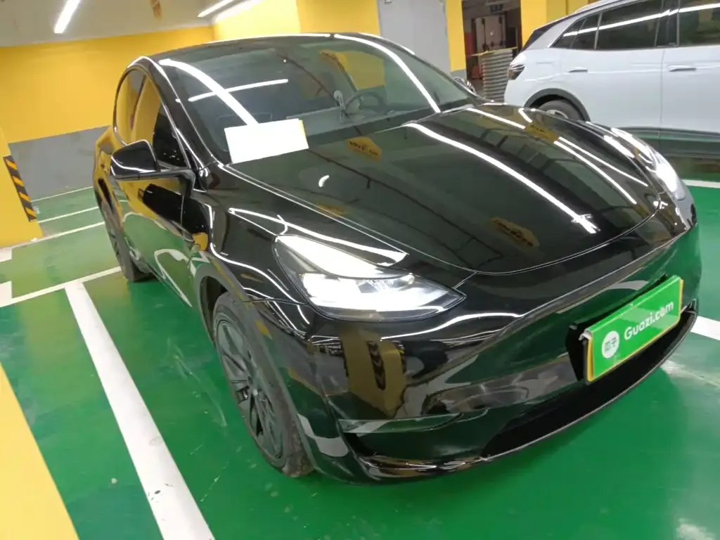 Tesla Model Y — фото 6
