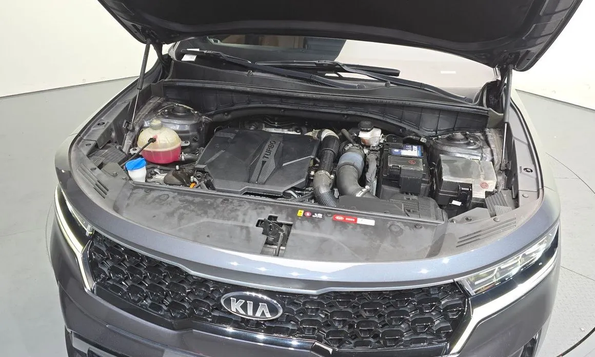 Kia Sorento — фото 6