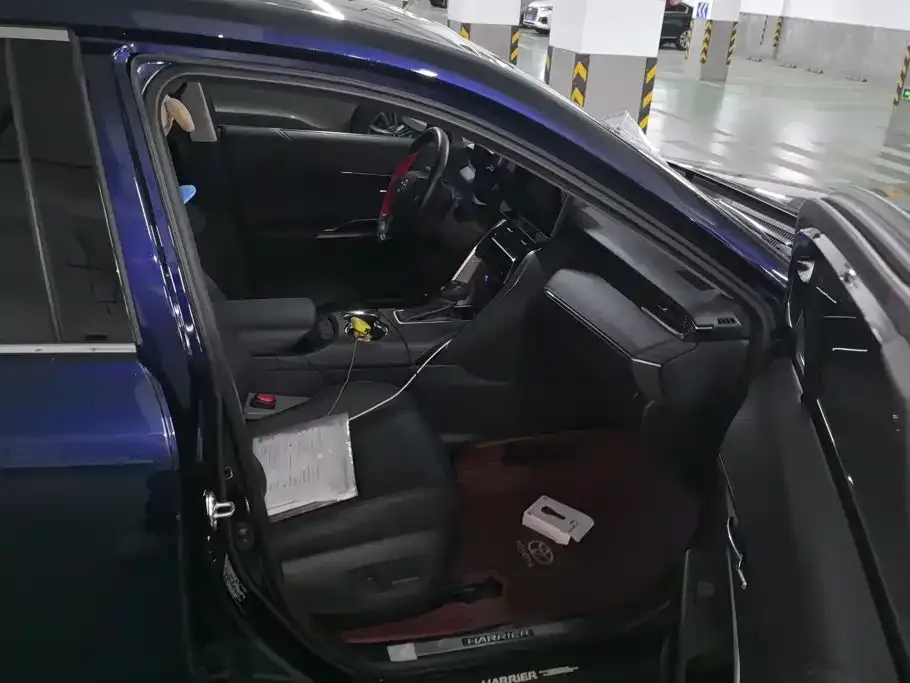 Toyota Harrier — фото 7