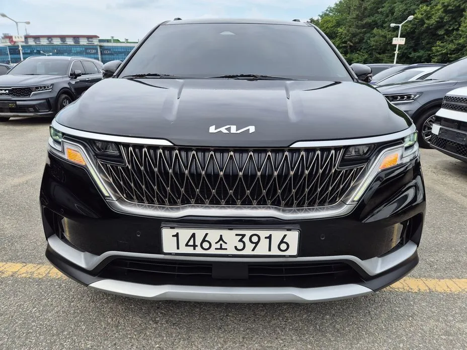 Kia Carnival — фото 1