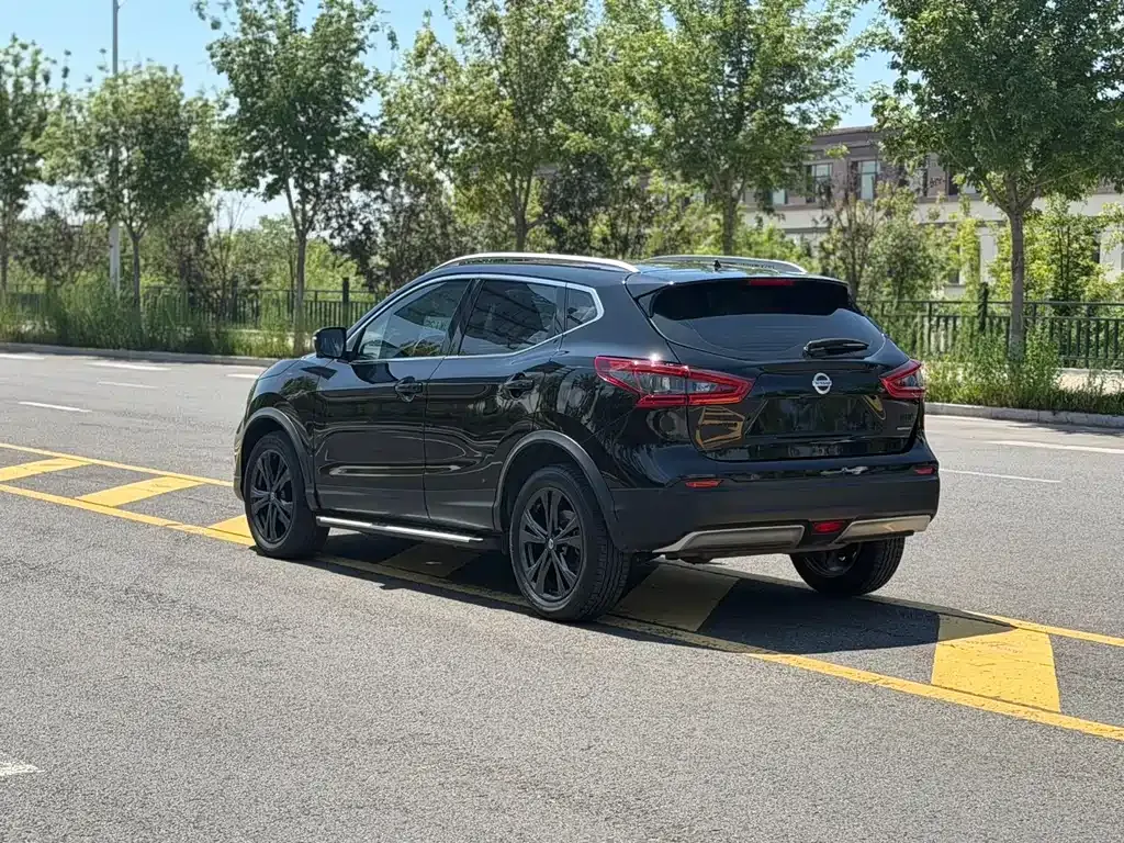 Nissan Qashqai — фото 5