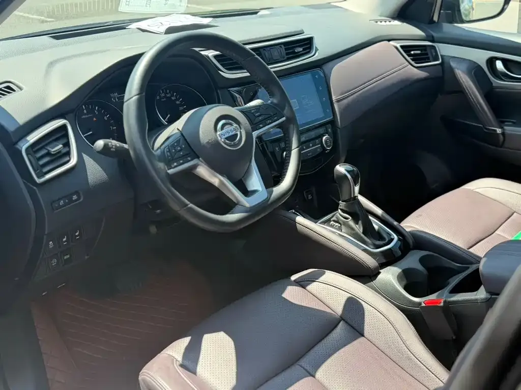 Nissan Qashqai — фото 10