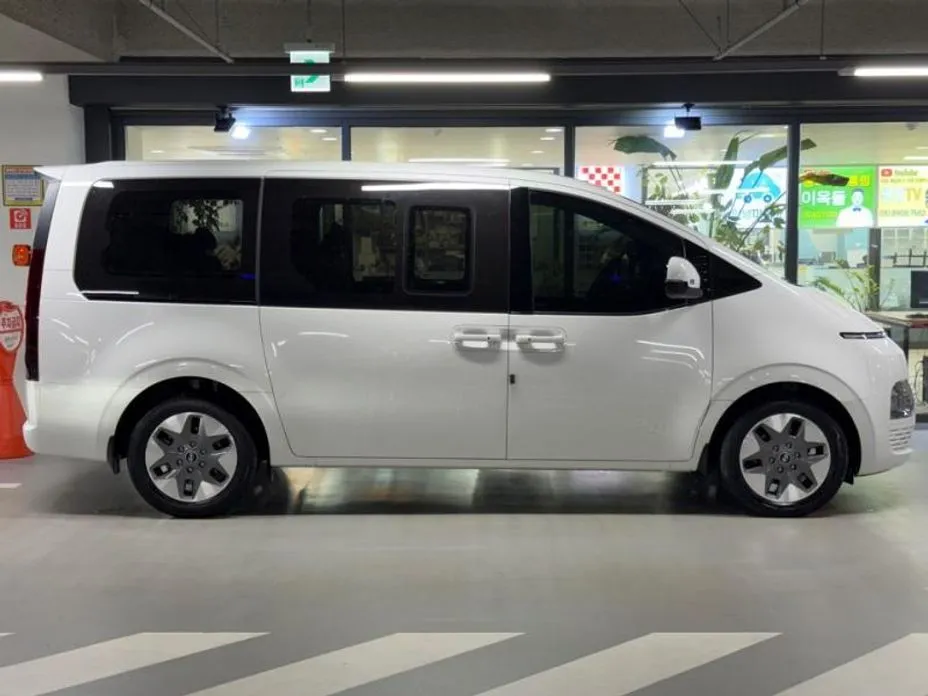 Hyundai Staria — фото 7