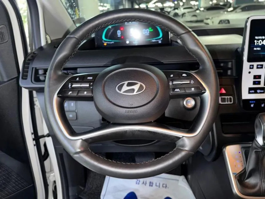 Hyundai Staria — фото 3