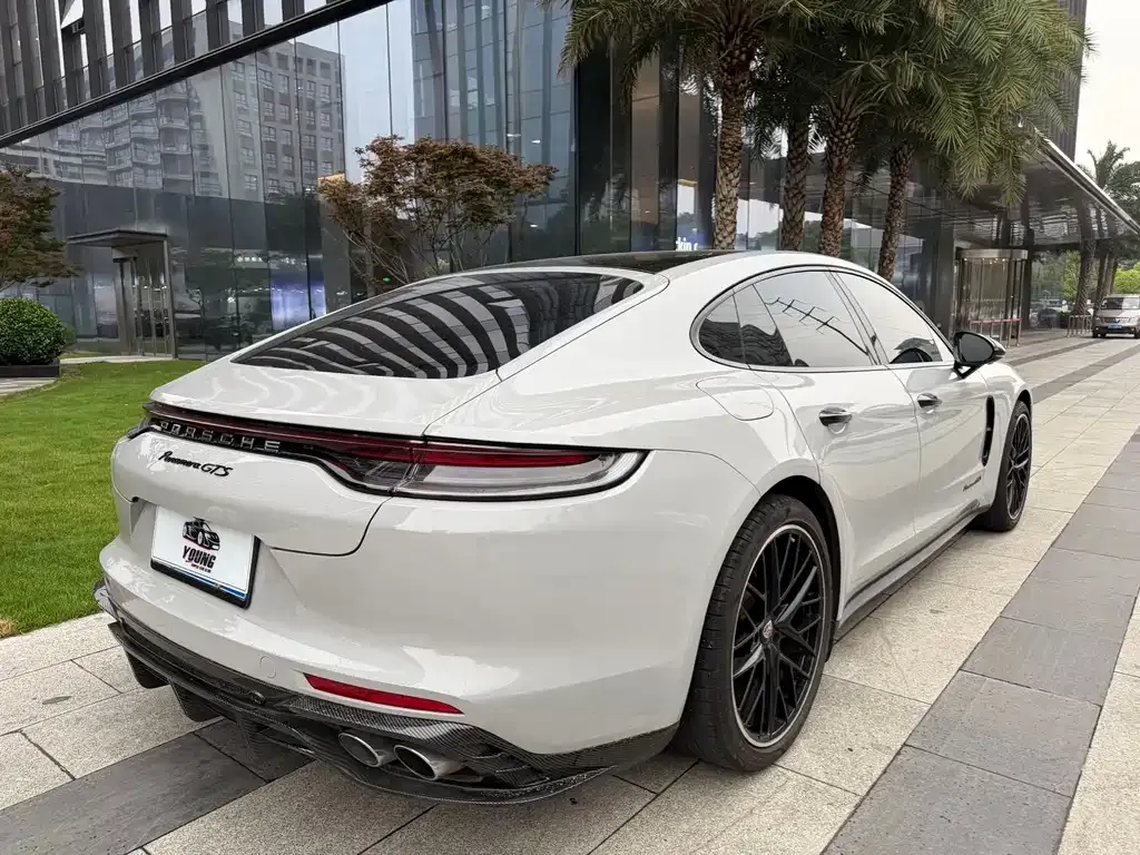 Porsche Panamera — фото 10