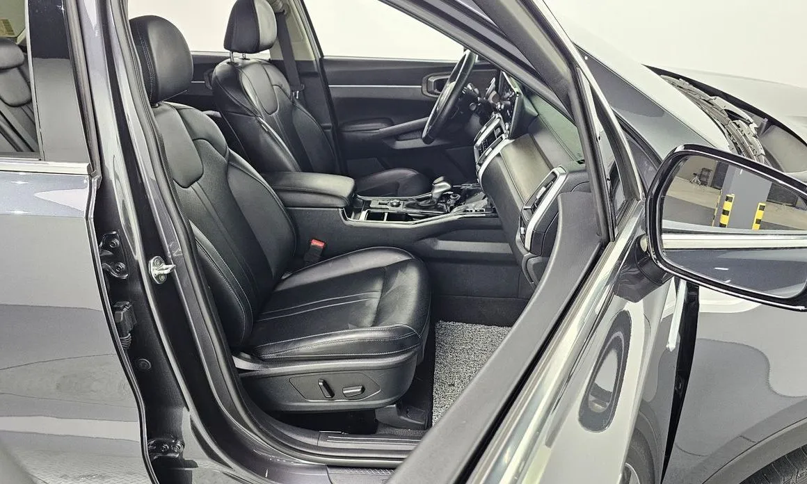 Kia Sorento — фото 8
