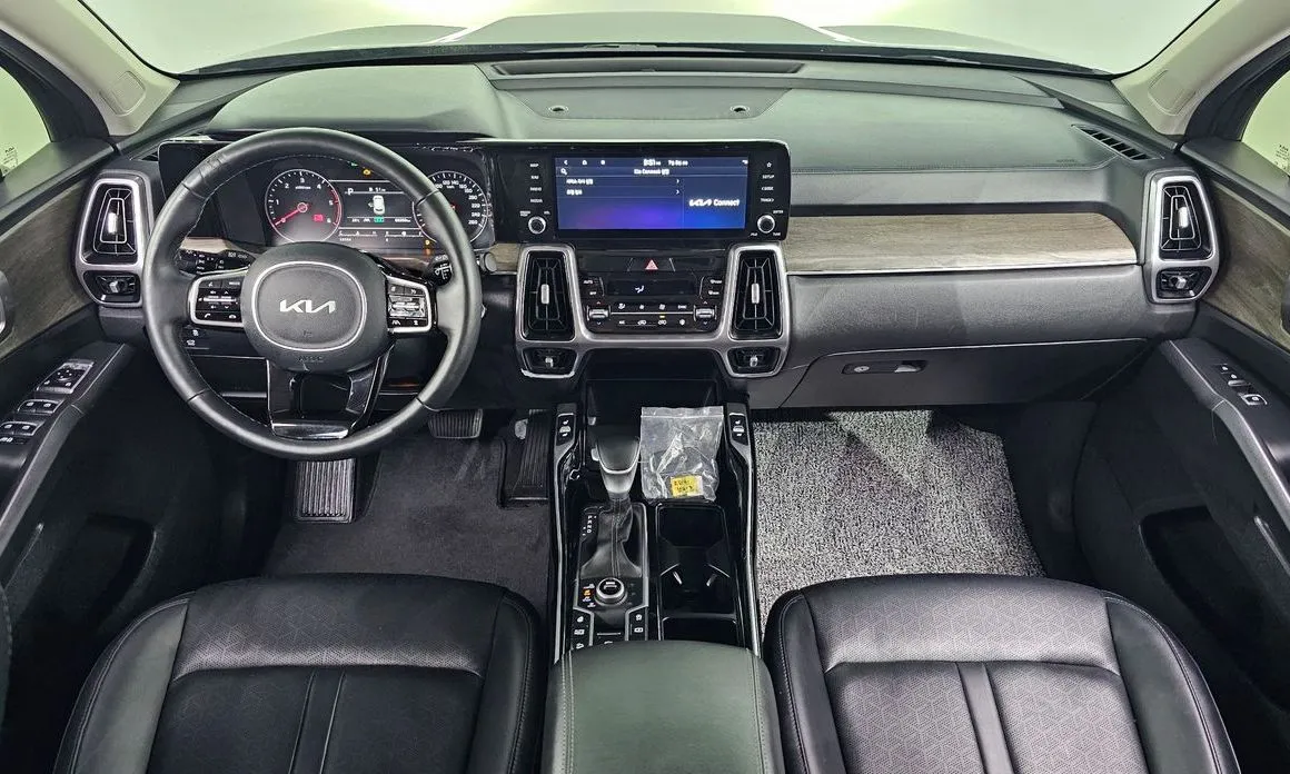 Kia Sorento — фото 9