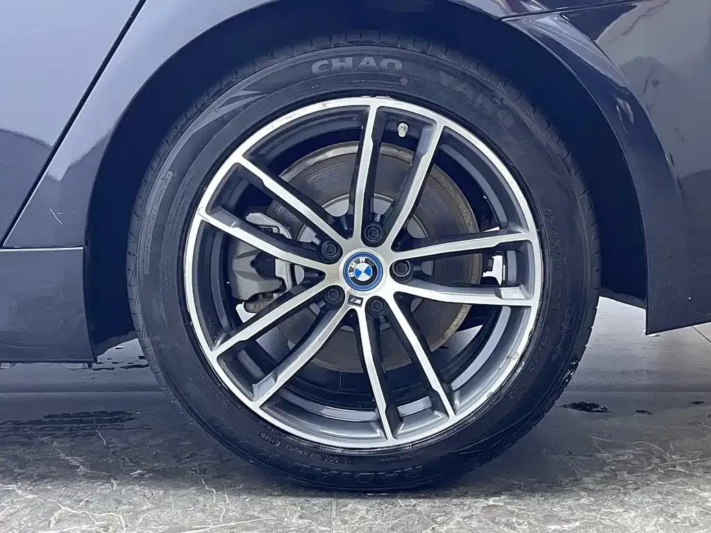 BMW 5 Series New Energy — фото 10