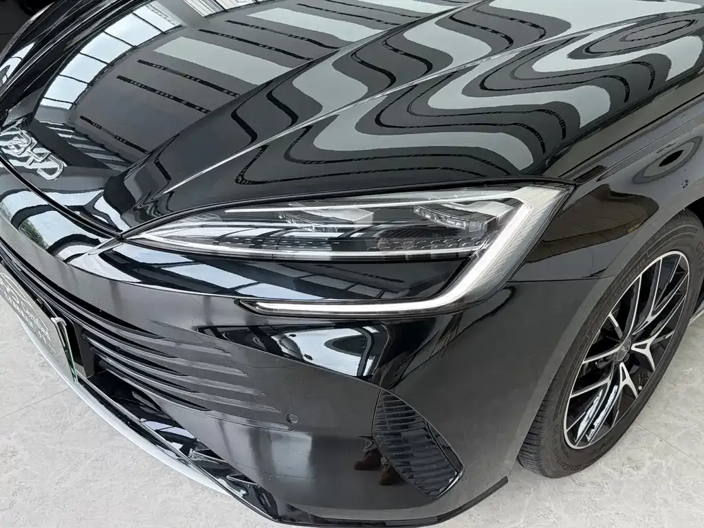 BYD Seal — фото 3