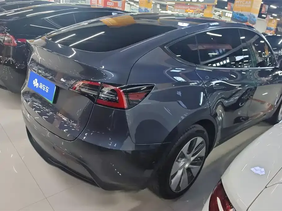 Tesla Model Y — фото 7