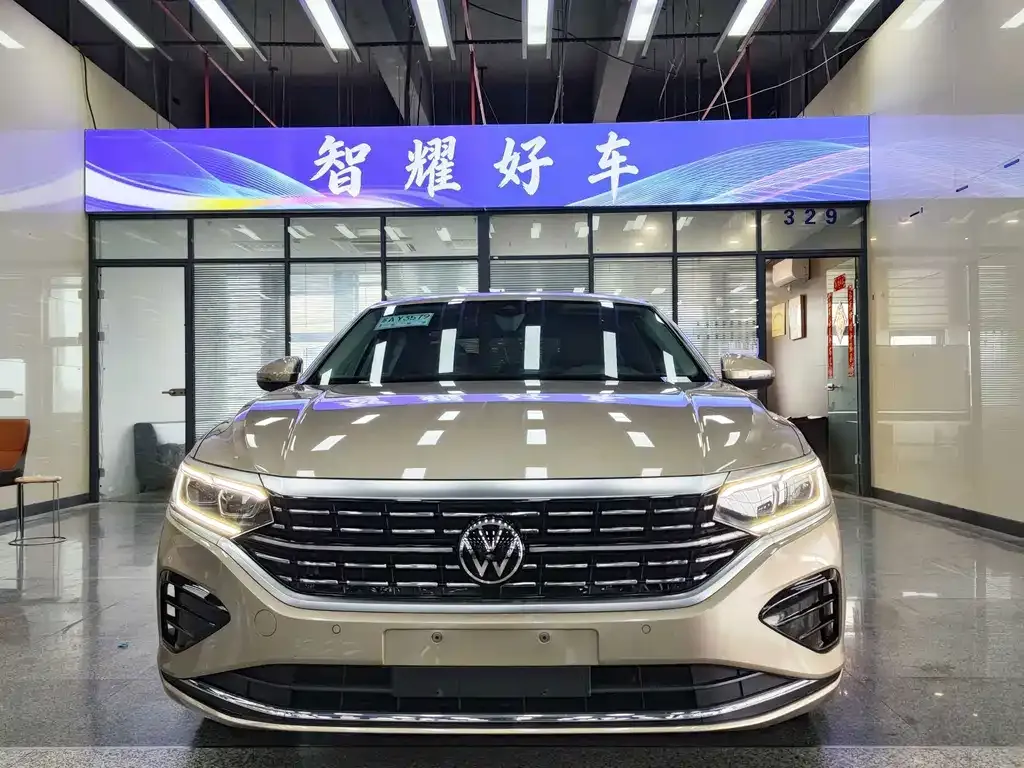 Volkswagen Passat — фото 5