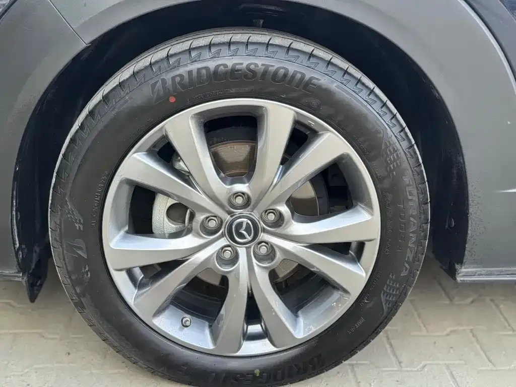 Mazda CX-30 — фото 4