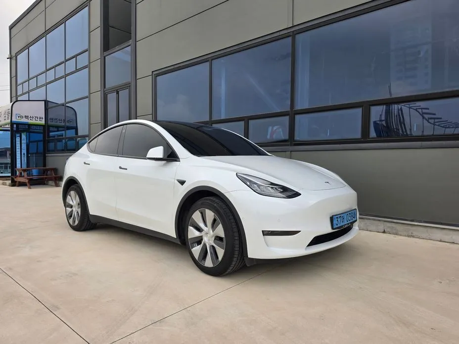 Tesla Model Y — фото 4
