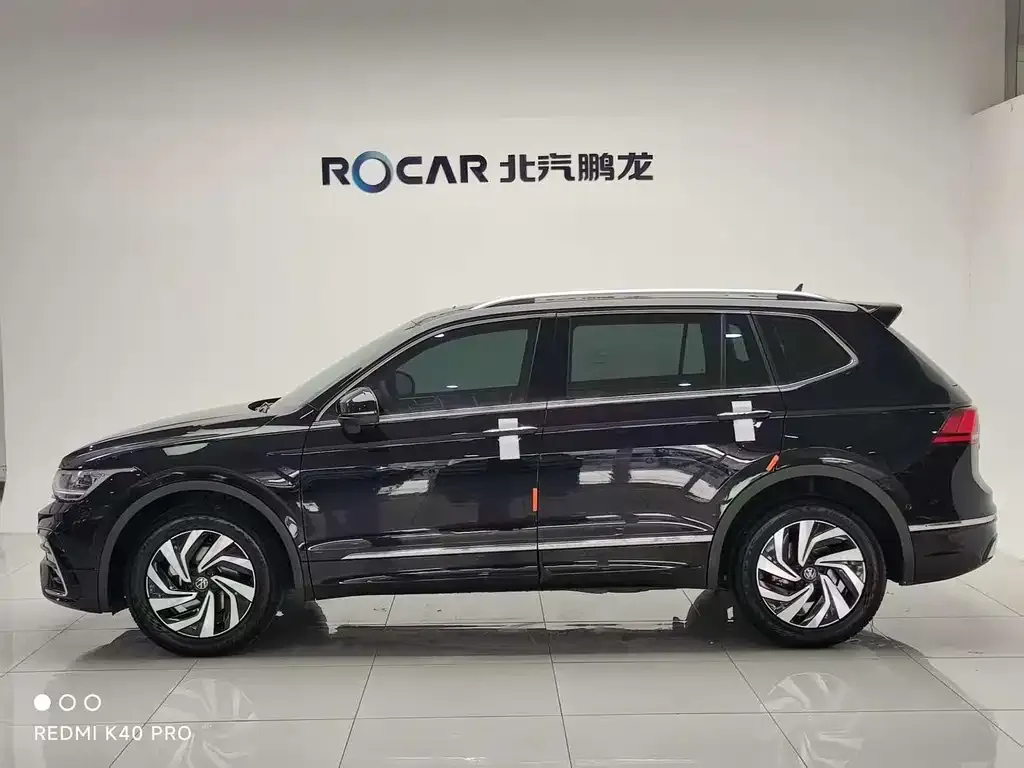Volkswagen Tiguan L — фото 2