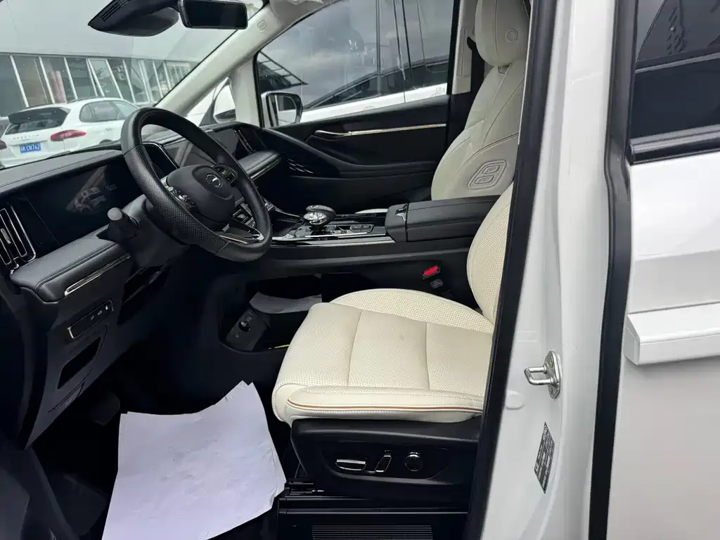 GAC Motor Trumpchi E9 — фото 3