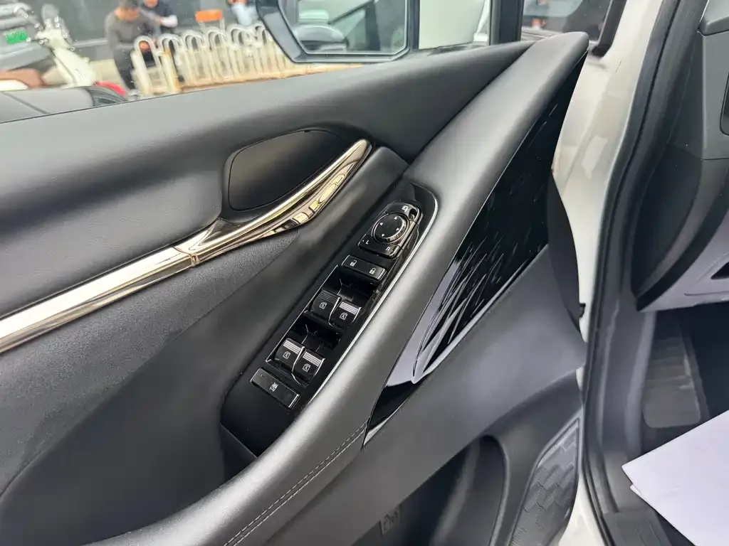 GAC Motor Trumpchi E9 — фото 6