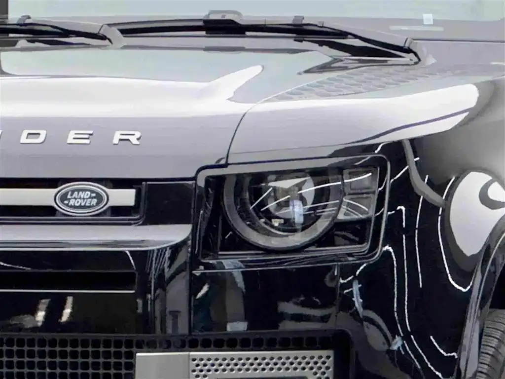 Land Rover Defender — фото 10