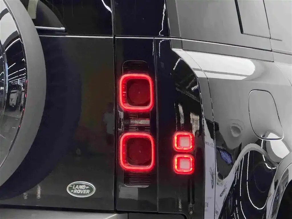Land Rover Defender — фото 3