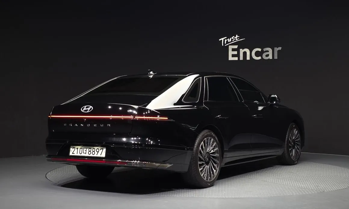 Hyundai Grandeur 2023 из KR, фото 3